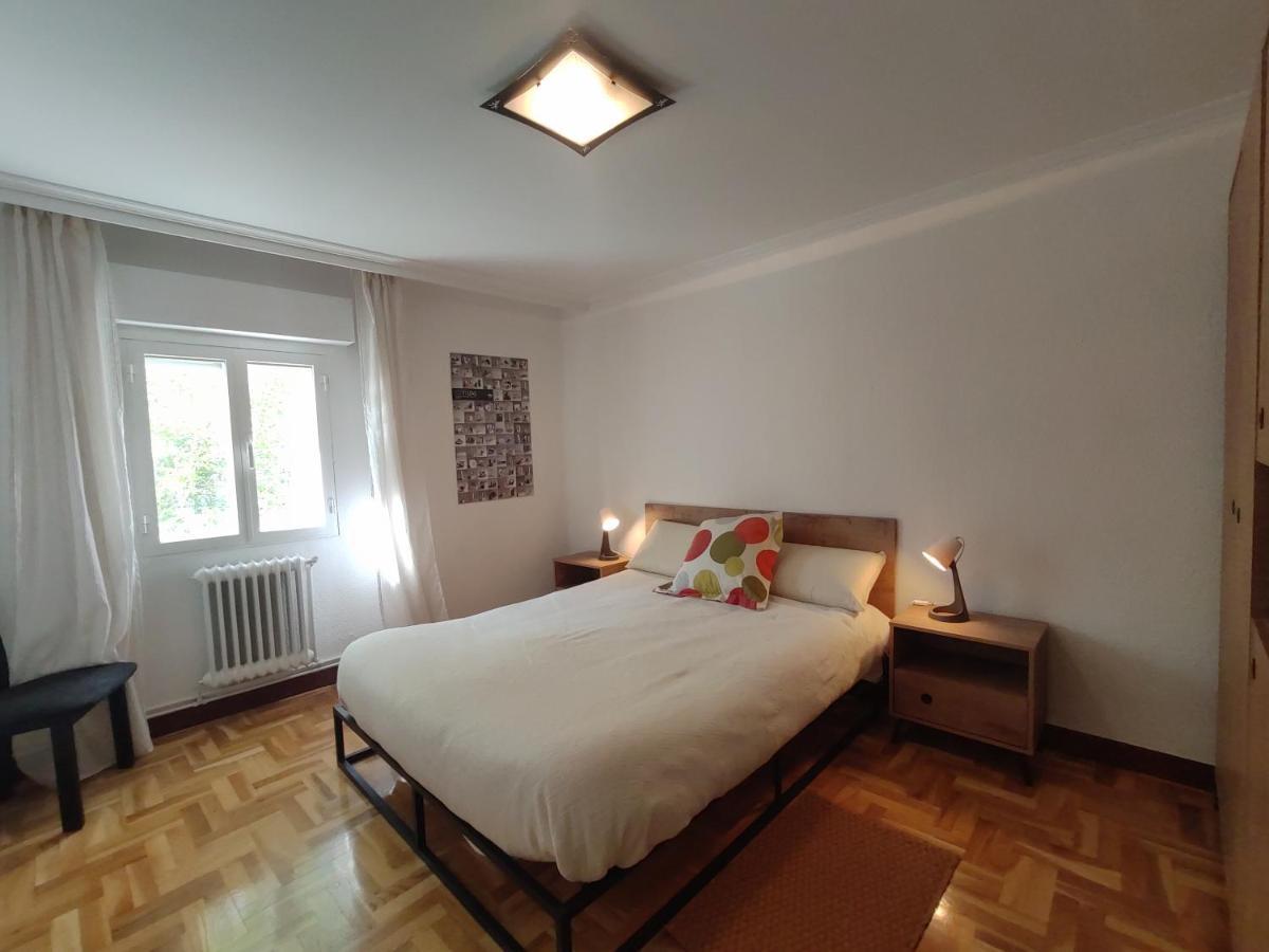 Apartamento Pamplona a 10 minutos del centro Exterior foto