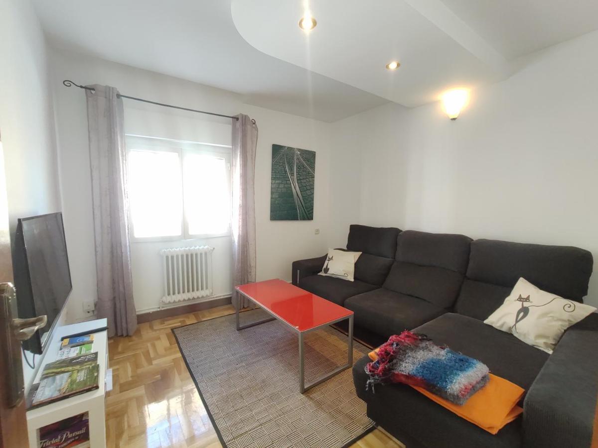 Apartamento Pamplona a 10 minutos del centro Exterior foto